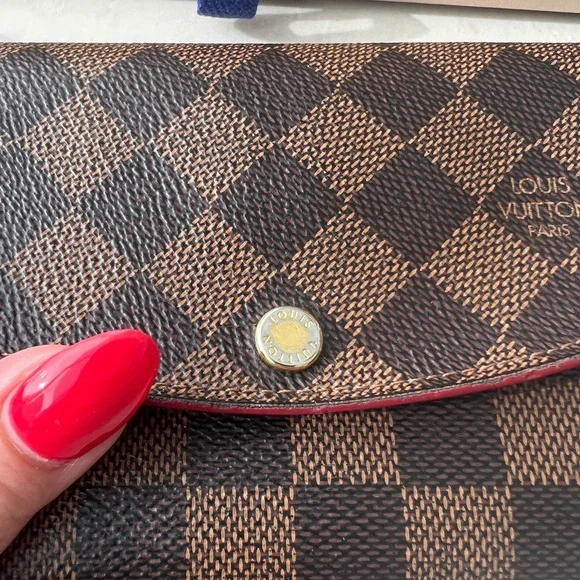 Casia LV long Wallet Cherry with box and dust bag - Picture 3 of 5